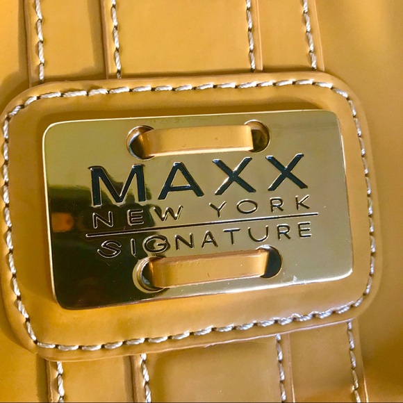 Maxx New York Patent Leather Handbag - Picture 6 of 8